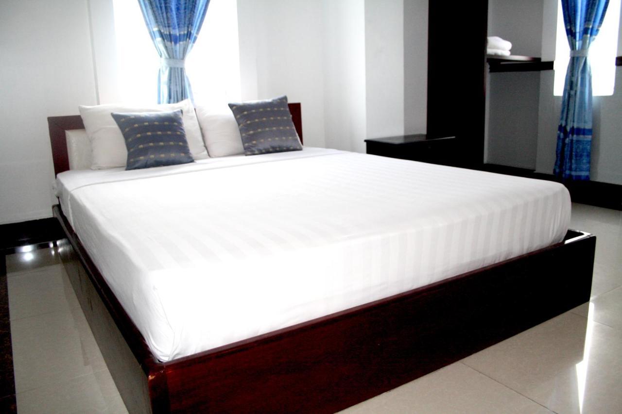 Lalune Hotel พนมเปญ ภายนอก รูปภาพ