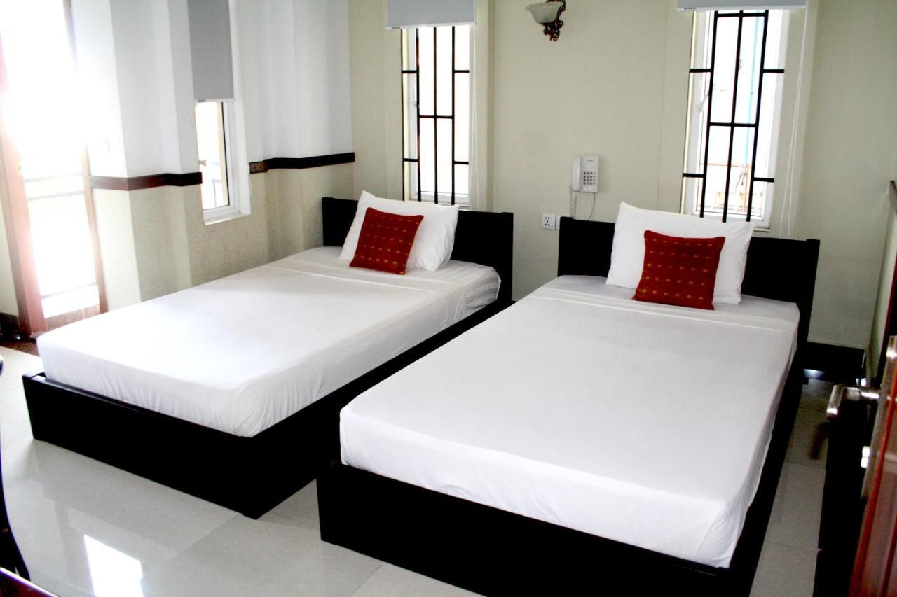 Lalune Hotel พนมเปญ ภายนอก รูปภาพ