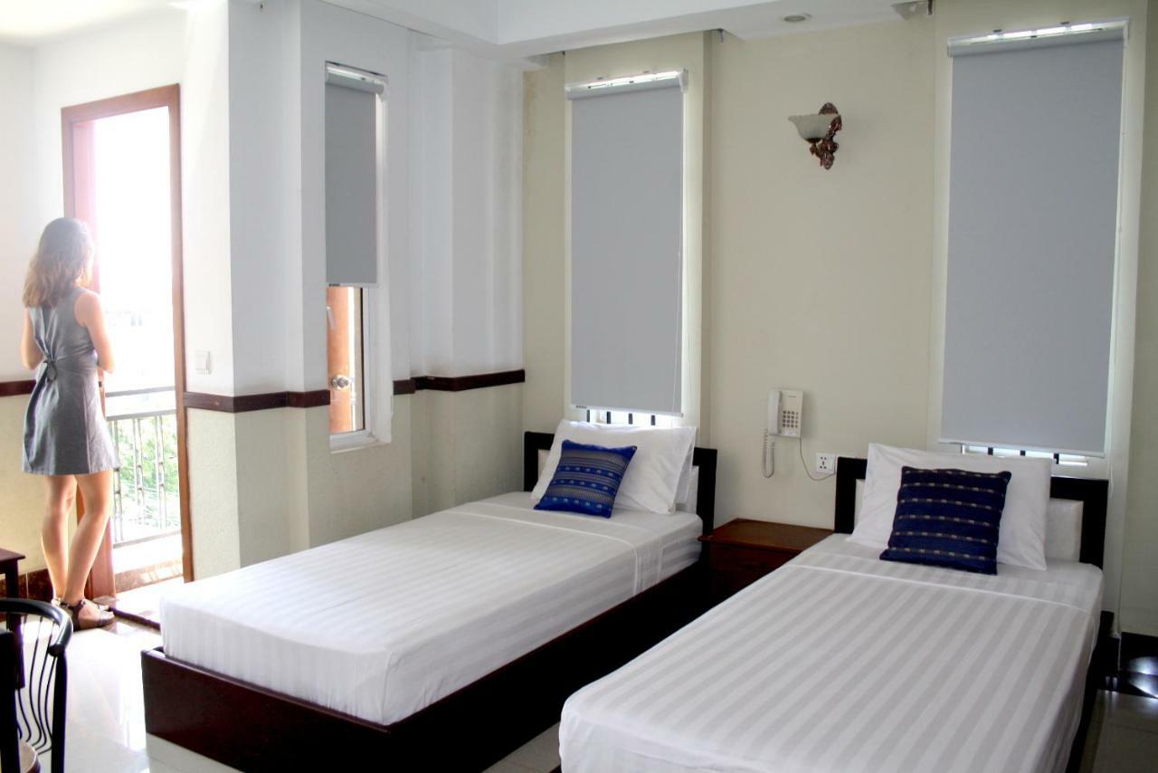 Lalune Hotel พนมเปญ ภายนอก รูปภาพ